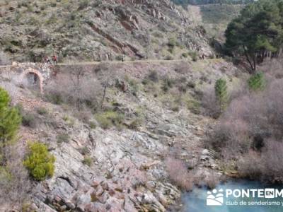 Travesía de senderismo desde El Atazar a Patones - Desde Presa de La Parra; carrers girona